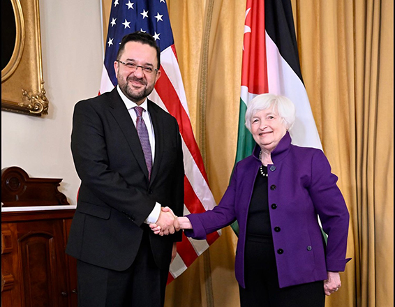 Finance Minister Mohamad Al-Ississ with US Secretary of the Treasury Janet Yellen in Washington, DC, on Tuesday (Photo courtesy of Finance Ministry)